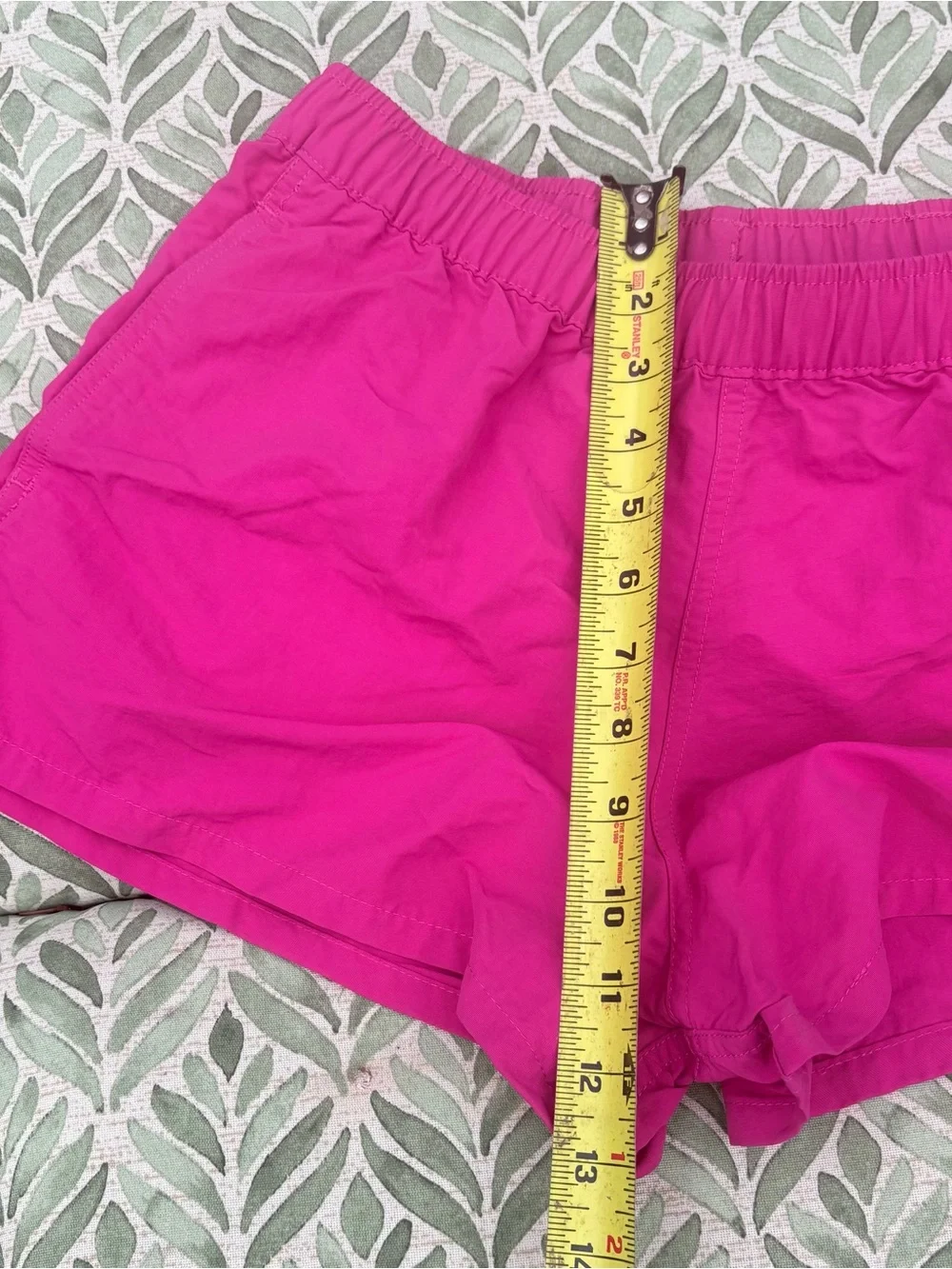 Patagonia Women’s Pink Shorts - Picture 7 of 7